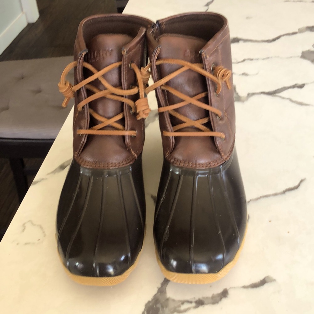 Sperry Saltwater boots, * never worn*, size 7